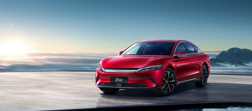 汉EV对比Model 3，年轻人的首台纯电车选谁更靠谱？