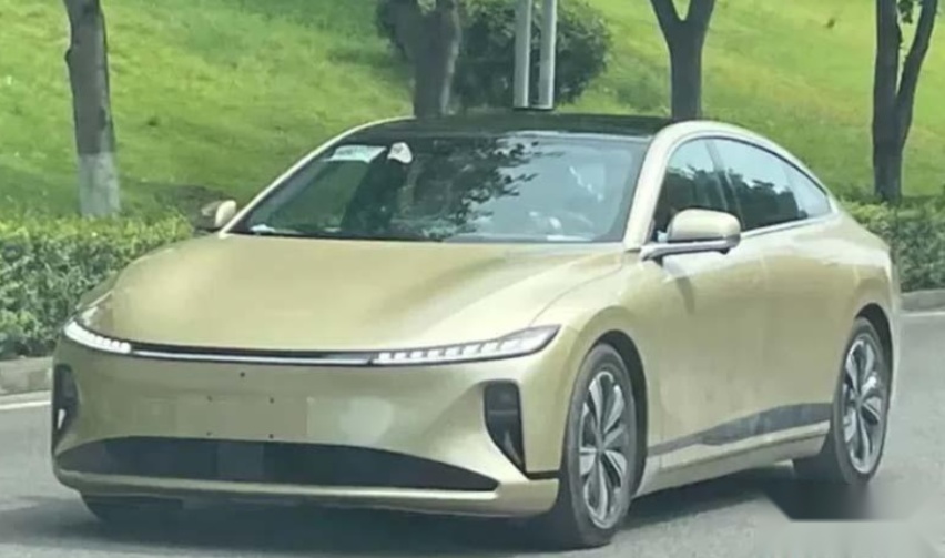 长安汽车全新启源序列首款车 启源A07路试谍照曝光