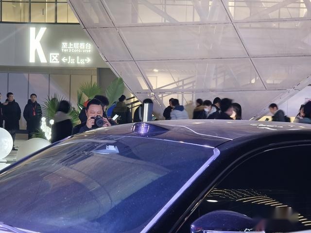 新款极氪001正式上市 售价26.9万起