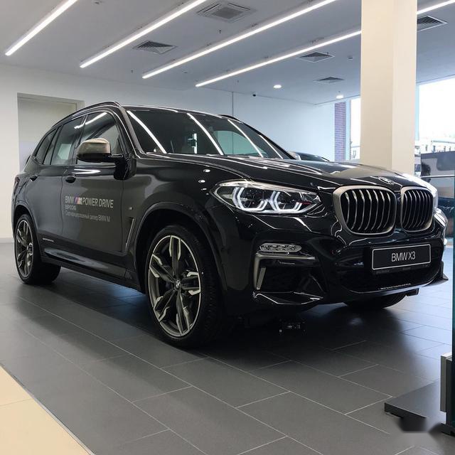 黑色的很漂亮宝马x3海外实车
