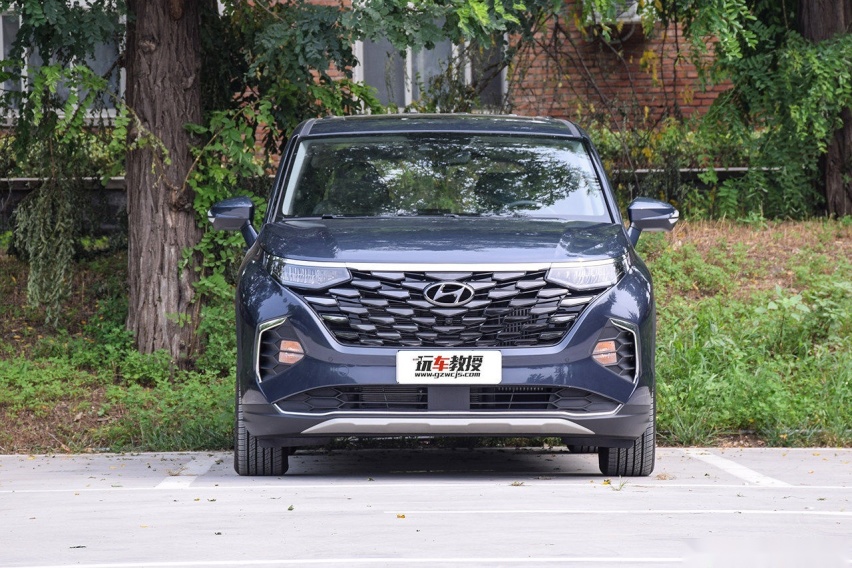 1.5T/2.0T+8AT 开着如丝般顺滑？试驾北京现代库斯途