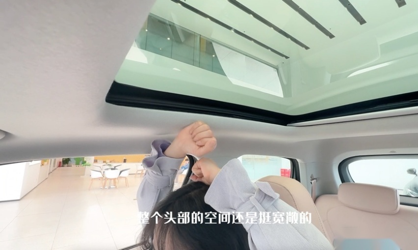 静态体验2023款零跑T03智享版，L2级自动驾驶+403公里续航不到