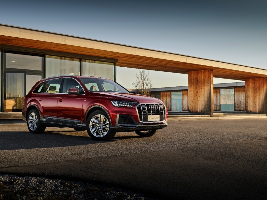 3.0T+V6还标配7座，全新奥迪Q7真是又大又强