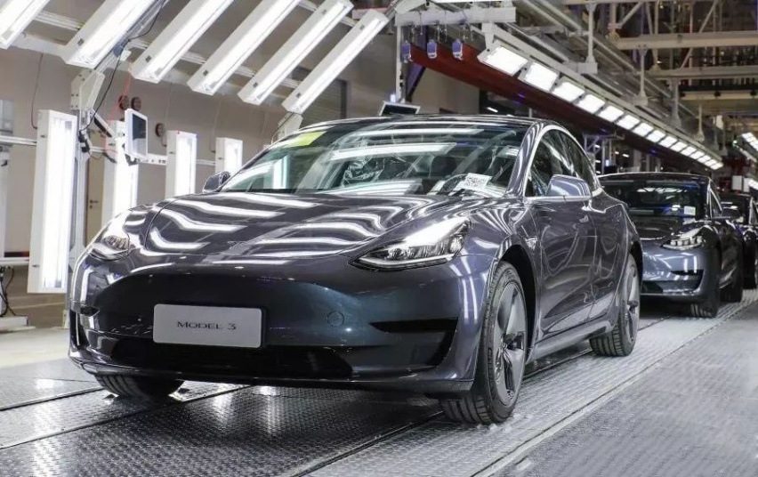 国产特斯拉Model 3开始交付