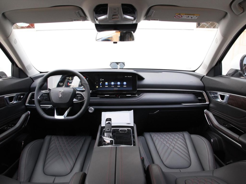 瞄准CS95和GS8，20万内的大空间SUV，奔腾T99正式
