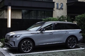 豪车大对决，林肯飞行家的“王炸”秘籍