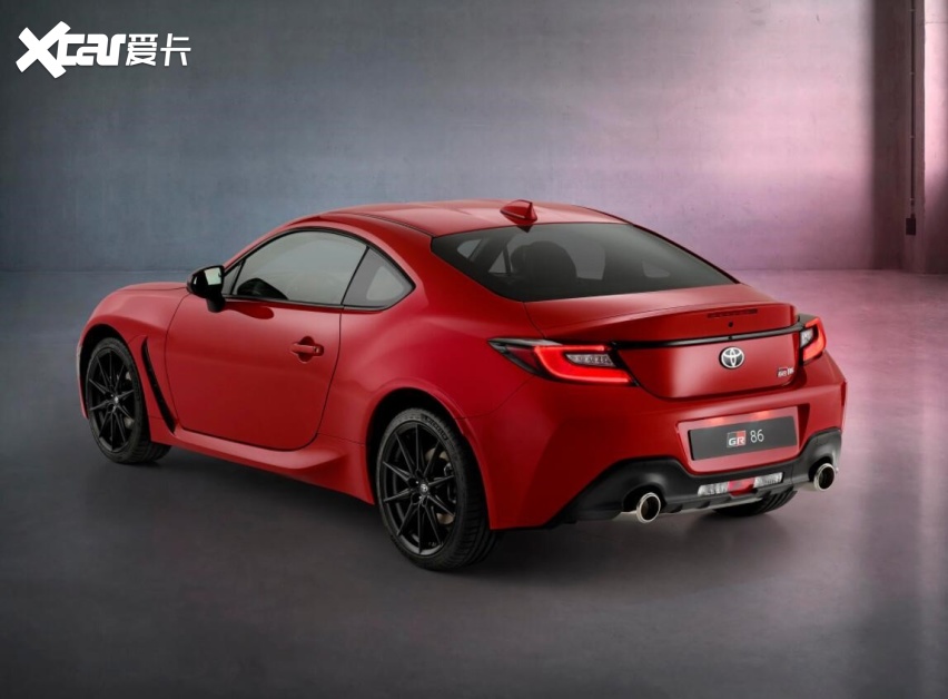33.86万元起，全新丰田GR86正式上市，配2.4L+6MT/6AT