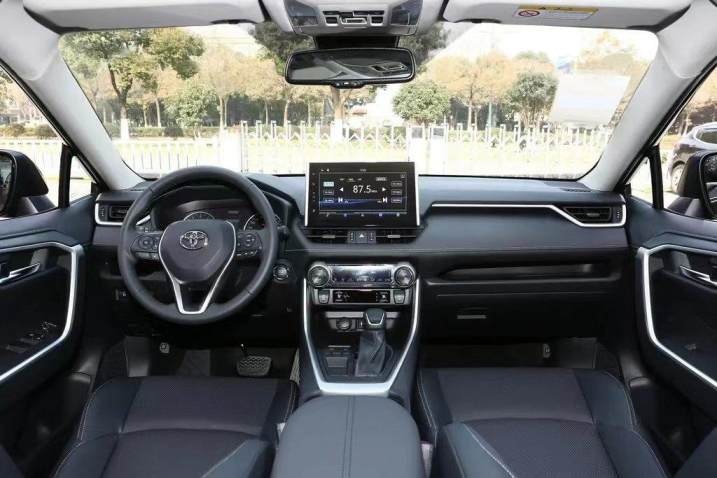 丰田威兰达，实用又经济的紧凑级SUV