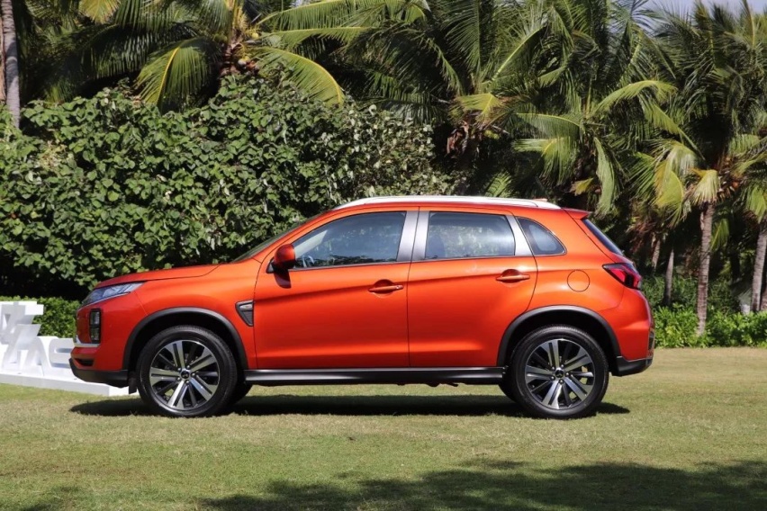 10万元，你选三菱劲炫还是自主合资SUV？它给出了答案！