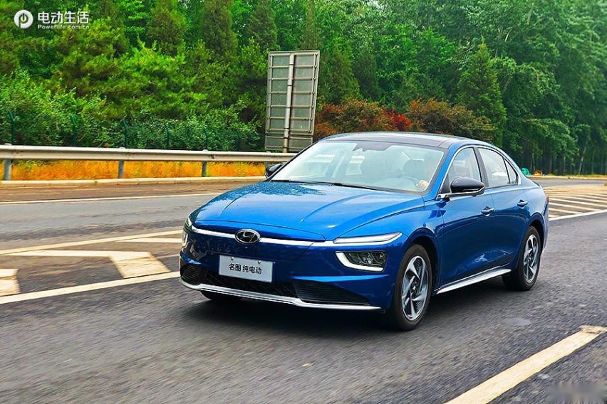 驾驶名图纯电动圆梦之旅 行驶495km百公里能耗低至11.2kWh