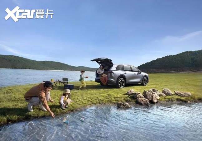 20 万级六座 SUV 座舱横评，鸿蒙座舱搭配 OTA 迭代体验亮眼