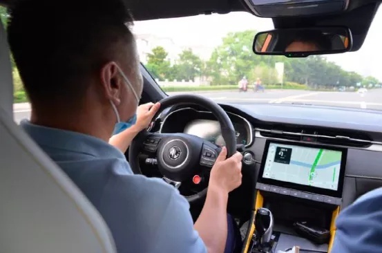 “斜杠青年”多面手 道路试驾第三代MG6 pro
