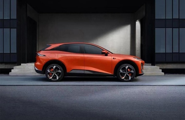深蓝第二款车型发布！轴距2米9+骚绿色 网友：又一网红SUV！