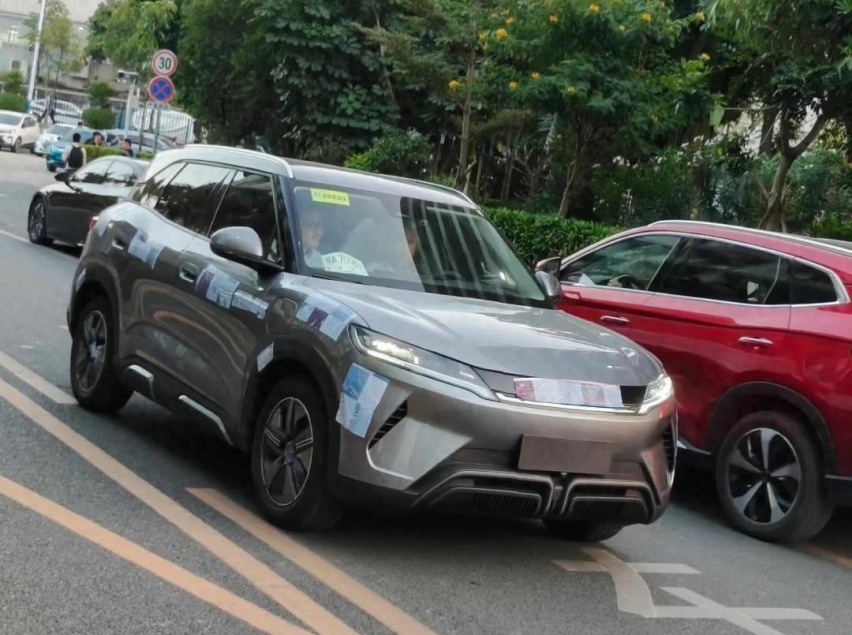 定位10万级纯电SUV，比亚迪元UP无伪照曝光，今年3月上市