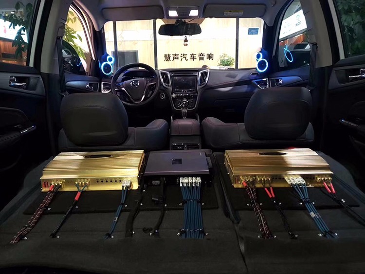 汽车音响改装值得吗？看一下这些改装图集就知道了--哈尔滨小蒋