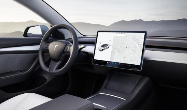 再降成本！明年秋上海投产，特斯拉Model 3或迎中期改款