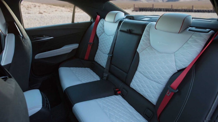 2022-cadillac-ct4-v-blackwing-interior (1).jpg