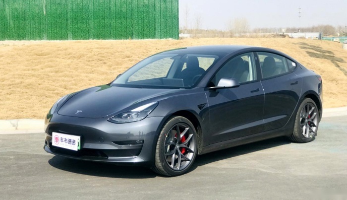 细微之处升级，低调而又奢华，试驾Model3高性能版