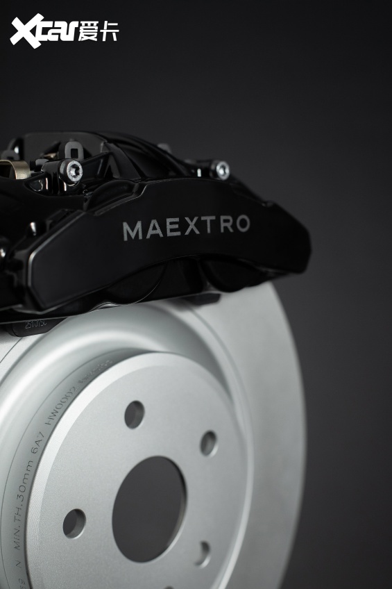 布雷博助力尊界S800以领先制动技术铸就时代旗舰(图2)