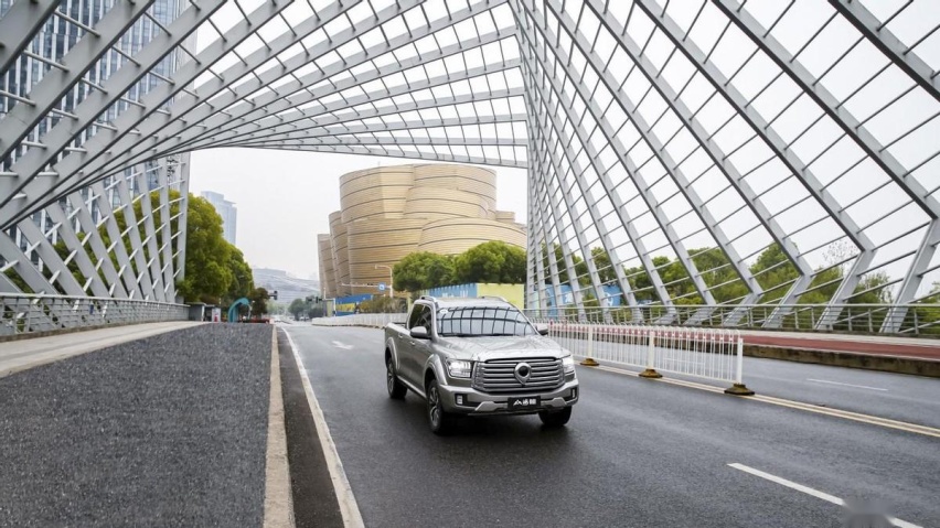 好玩的“第二辆车”,湖北造的山海炮进军高端皮卡市场