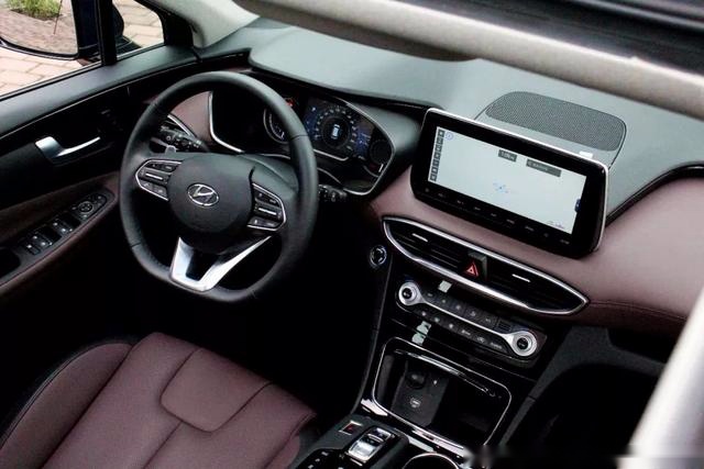 想要一台家用的六座中型SUV?或许第四代胜达就是你找的那款!