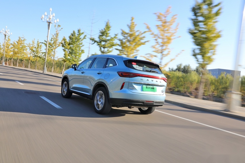 电机随时待命，动态表现提升明显，试驾哈弗第三代H6 PHEV