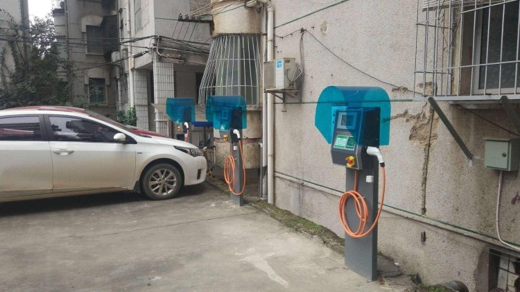 新能源车险刚落地,特斯拉的保费就暴涨?