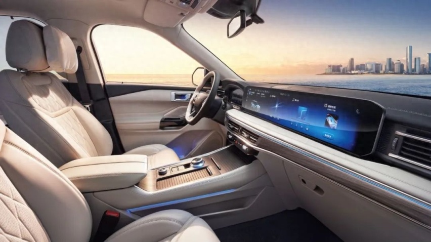 预算30万，7座SUV，福特探险者和大众揽境怎么选？