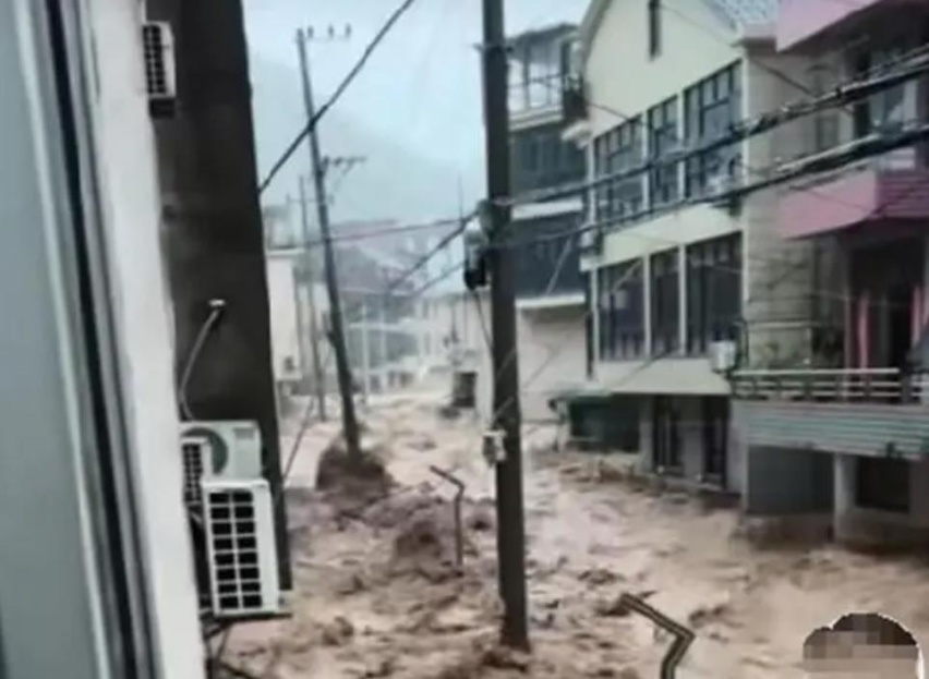 暴雨过后，爱车被泡水了，保险都能赔吗？这些情况不一定！