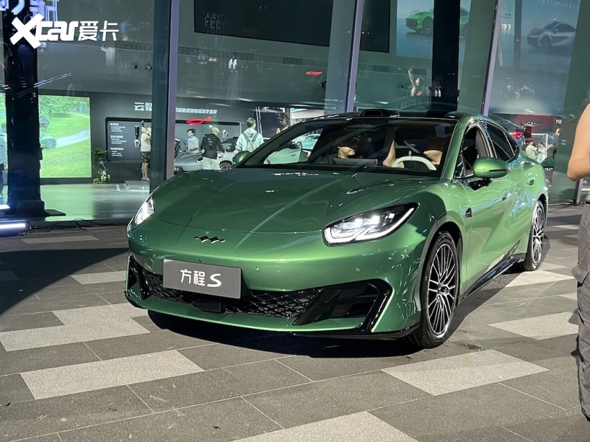 方程豹方程S与S GT上市售18.99万起 百万级跑车同款底盘下放技术