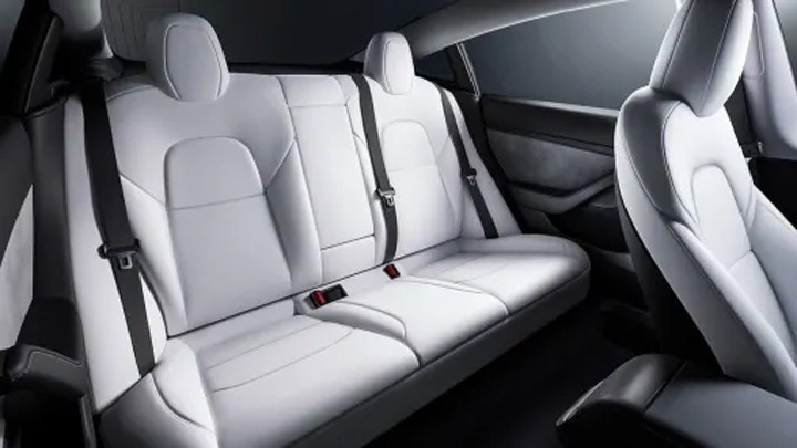 美国召回2.4万辆Model 3，这瑕疵不可轻忽