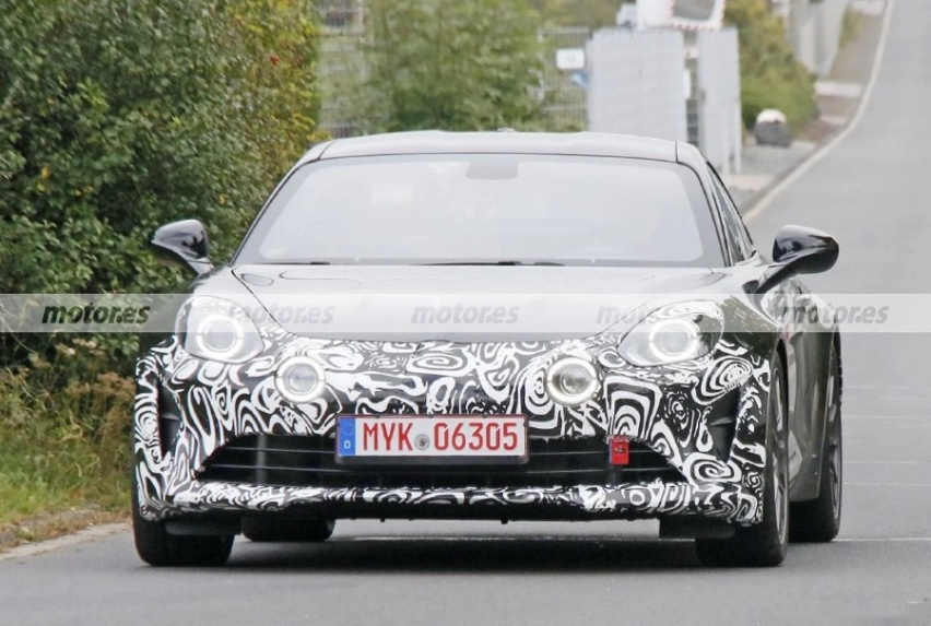 ​Alpine A110改款车谍照曝光，外观时尚运动，性能媲美718