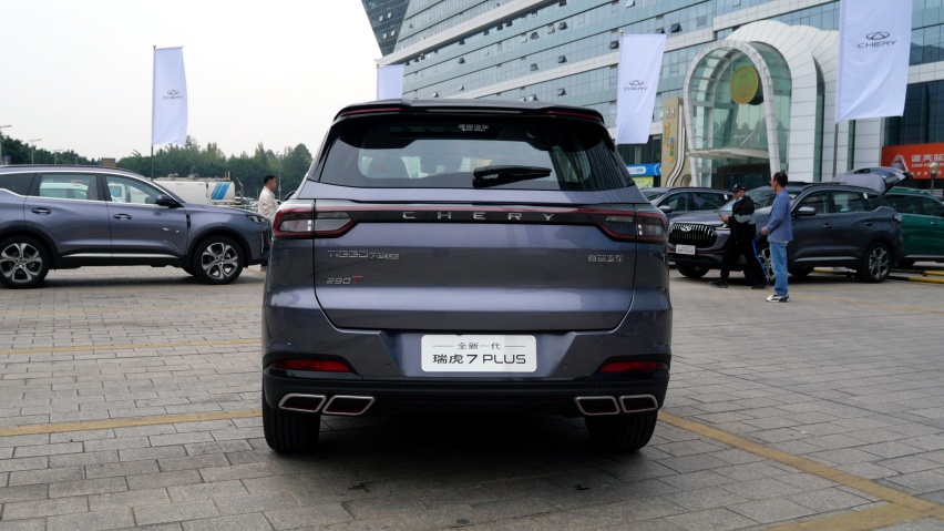 以PLUS之名 十万元级别SUV，欧尚X5对比瑞虎7谁更时尚？
