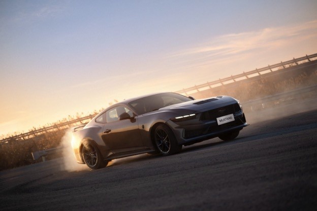 解读全新福特Mustang Dark Horse®漂移电子手刹