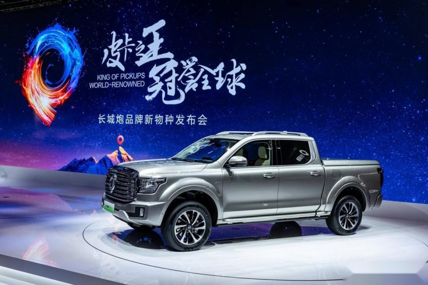 引领皮卡4.0时代：长城炮六轮新物种携山海炮混动双星霸屏上海车展