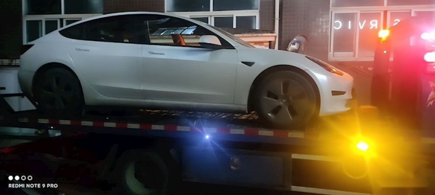 又现高速失速 又是特斯拉惹祸 Model 3再次深踩电门无果
