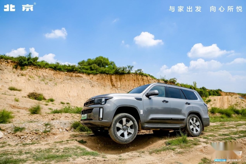 1.5T增程动力/提供7座 BJ60雷霆正式上市25.98万起