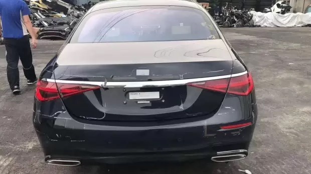 全新一代S级现身国内，这个造型，还能继续拳打7系脚踢A8吗？