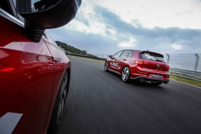 试驾全新高尔夫GTI：情怀、进步都给你