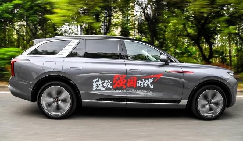 百公里加速5秒，手握六七十万预算，你会买国产“库里南”吗？
