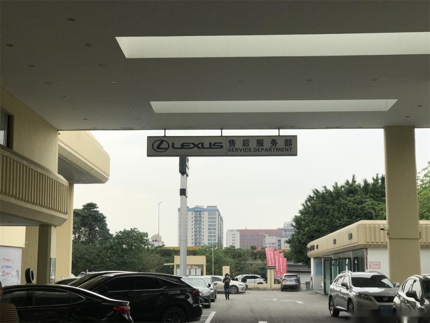 起步价不到10万就被看扁？这些车站出来用实力打脸！