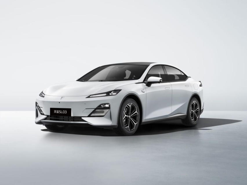 深蓝汽车限时优惠 全系车型均享1999抵8000元