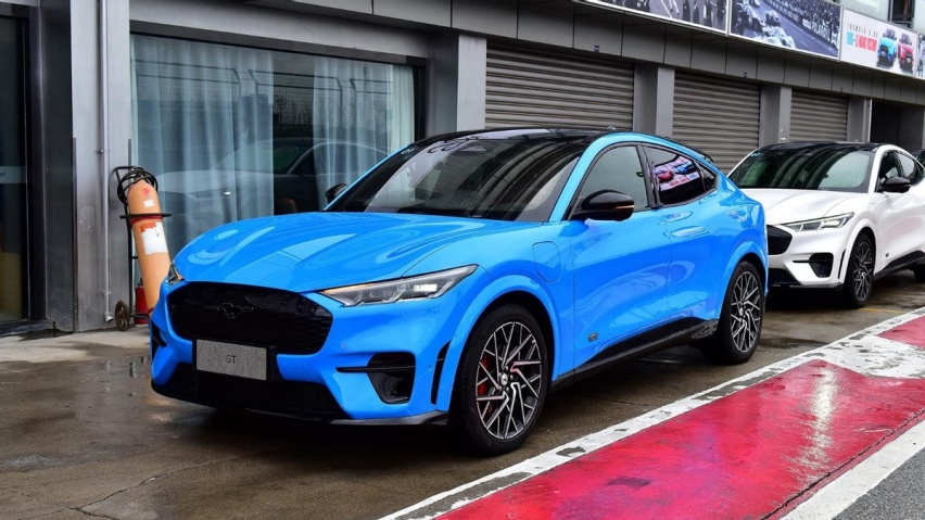 比特斯拉Model Y加速还快，更便宜的福特Mach-E GT香吗？