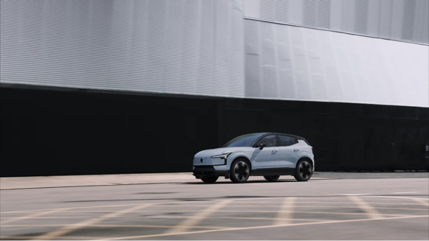 沃尔沃全新小型纯电SUV EX30开启全球首秀
