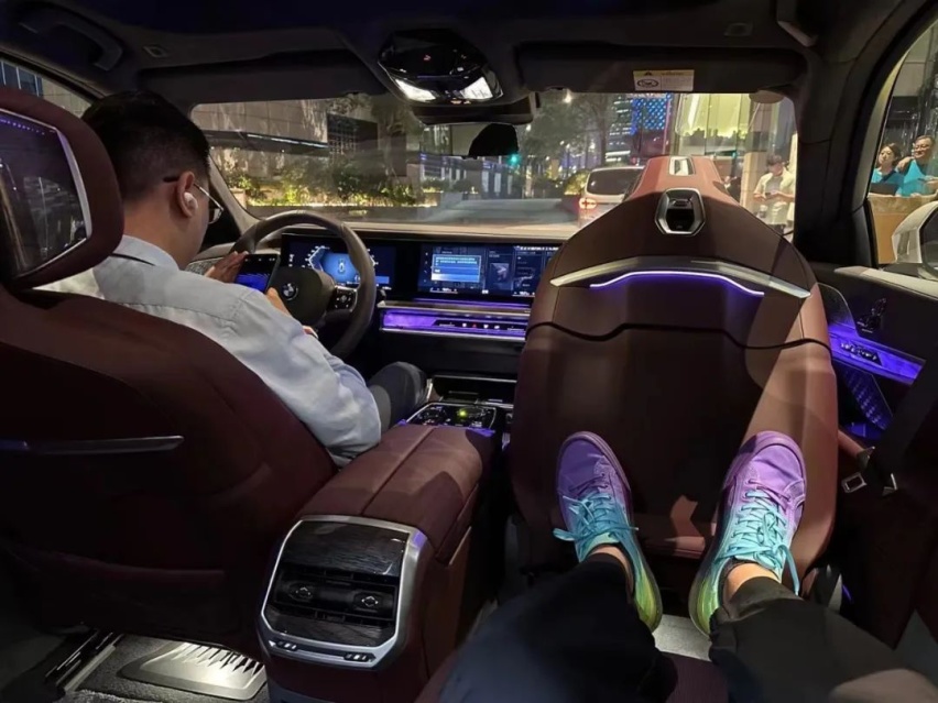 为什么说BMW i超乎想象？深度体验全系车型之后，我找到了答案…