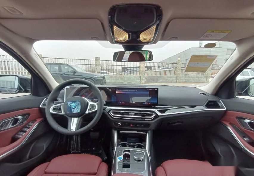 配置升级 宝马i3 eDrive40L实车曝光 续航592km