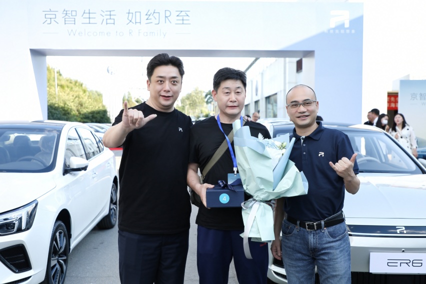 五环六圈挑战成功，这家车企还完成了八店启动和首批用户交车！