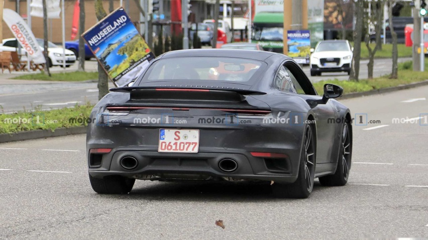 保时捷911 Turbo曝光，主动套件加持，01加速2.5秒