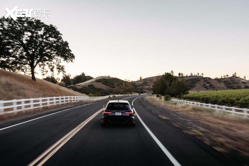 奥迪rs6:为家庭而生的地表最强奶爸车,驰骋在幸福的道路上