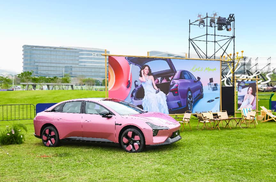 从纯电轿跑爆款到同级销量第一！小鹏MONA M03再迎全面升级